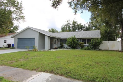 House in Kissimmee, Florida 4 bedrooms, 106.56 sq.m. № 1359851 - photo 2