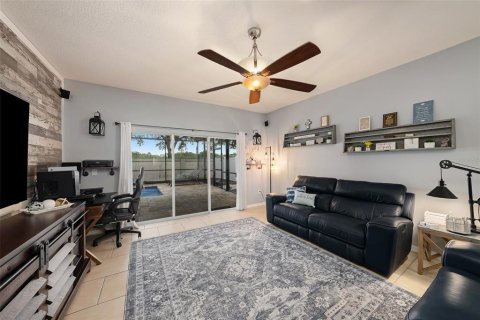 Casa en venta en Land O' Lakes, Florida, 4 dormitorios, 170.94 m2 № 1350084 - foto 5