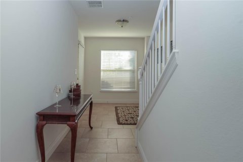 Touwnhouse à vendre à Orlando, Floride: 4 chambres, 212.19 m2 № 1133879 - photo 3