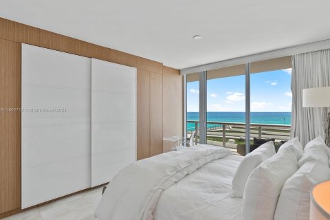 Condo in Miami Beach, Florida, 3 bedrooms  № 1222010 - photo 18