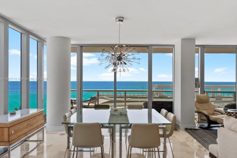 Condo in Miami Beach, Florida, 3 bedrooms  № 1222010 - photo 3