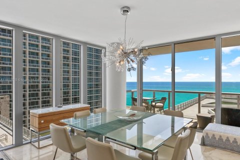 Condo in Miami Beach, Florida, 3 bedrooms  № 1222010 - photo 9