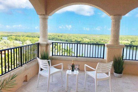 Condominio en venta en Coral Gables, Florida, 3 dormitorios, 296.36 m2 № 1221944 - foto 25