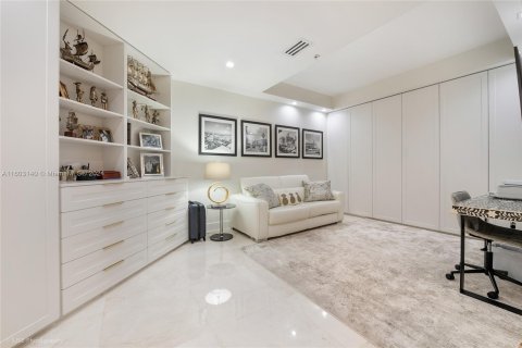 Condominio en venta en Coral Gables, Florida, 3 dormitorios, 296.36 m2 № 1221944 - foto 22