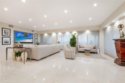 Condominio en venta en Coral Gables, Florida, 3 dormitorios, 296.36 m2 № 1221944 - foto 4