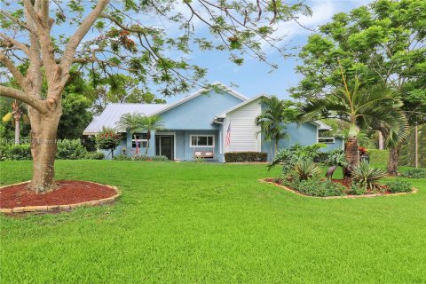 Casa en alquiler en Palm City, Florida, 3 dormitorios, 184.78 m2 № 1348493 - foto 3