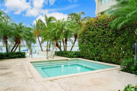 Copropriété à vendre à Miami Beach, Floride: 1 chambre, 77.76 m2 № 1348492 - photo 11