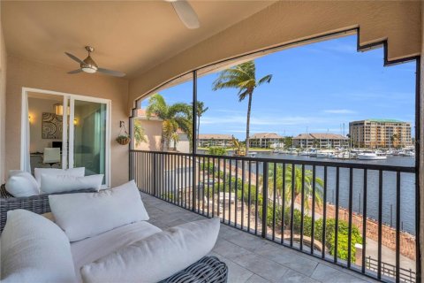 Villa ou maison à vendre à Punta Gorda, Floride: 3 chambres, 257.8 m2 № 1122583 - photo 16