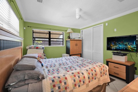 Купить виллу или дом в Окленд-Парк, Флорида 2 спальни, 229.1м2, № 1141275 - фото 12