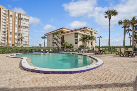 Condo in Hutchinson Island South, Florida, 3 bedrooms  № 1141451 - photo 9