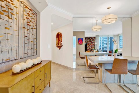 Copropriété à vendre à Miami, Floride: 2 chambres, 118.91 m2 № 1385833 - photo 5