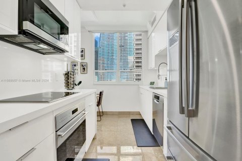 Copropriété à vendre à Miami, Floride: 2 chambres, 118.91 m2 № 1385833 - photo 25