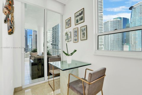 Condo in Miami, Florida, 2 bedrooms  № 1385833 - photo 28