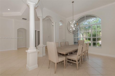 House in Miramar, Florida 5 bedrooms, 349.87 sq.m. № 1385902 - photo 11