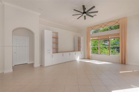 House in Miramar, Florida 5 bedrooms, 349.87 sq.m. № 1385902 - photo 17