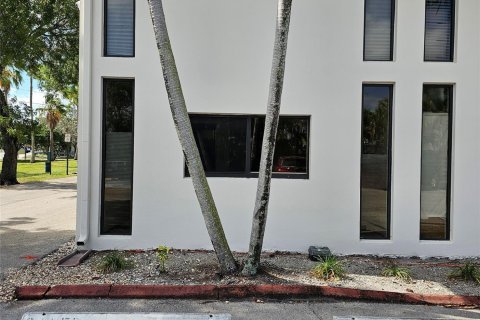 Condominio en venta en Wilton Manors, Florida, 1 dormitorio, 63.64 m2 № 1128853 - foto 5
