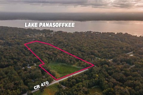 Terreno en venta en Lake Panasoffkee, Florida № 1336401 - foto 1