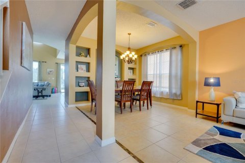 House in Kissimmee, Florida 7 bedrooms, 263.29 sq.m. № 1081942 - photo 3