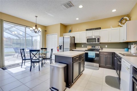 Casa en venta en Kissimmee, Florida, 7 dormitorios, 263.29 m2 № 1081942 - foto 12