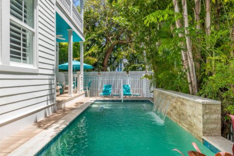 Casa en venta en Key West, Florida, 4 dormitorios, 208.1 m2 № 437773 - foto 2