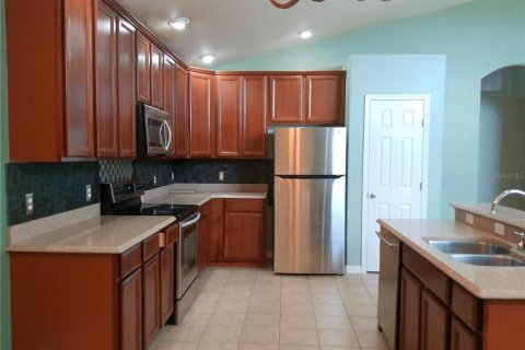 House in Winter Haven, Florida 4 bedrooms, 174.93 sq.m. № 1361910 - photo 5