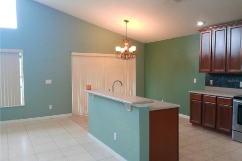 House in Winter Haven, Florida 4 bedrooms, 174.93 sq.m. № 1361910 - photo 11