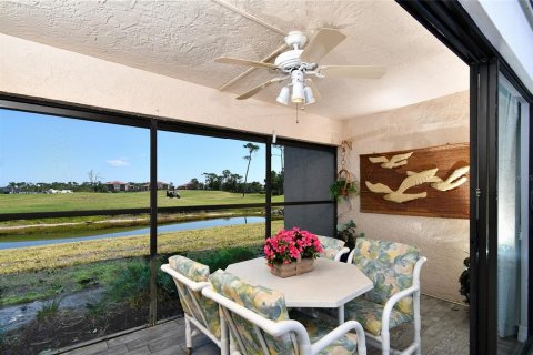 Copropriété à vendre à Punta Gorda, Floride: 2 chambres, 125.14 m2 № 1137274 - photo 22