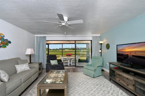 Condo in Punta Gorda, Florida, 2 bedrooms  № 1137274 - photo 18