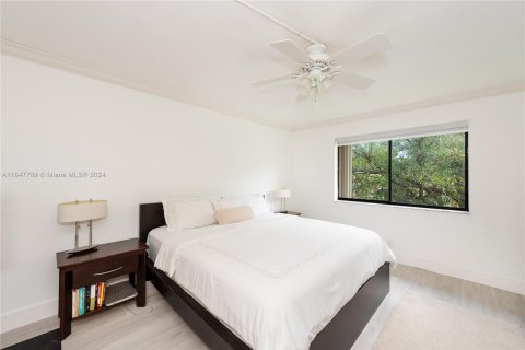 Condo in Weston, Florida, 2 bedrooms  № 1348077 - photo 14