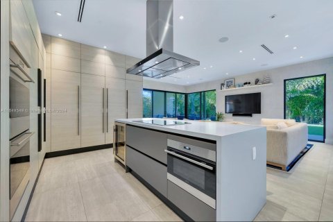 Villa ou maison à vendre à Miami, Floride: 6 chambres, 470.83 m2 № 1348076 - photo 25