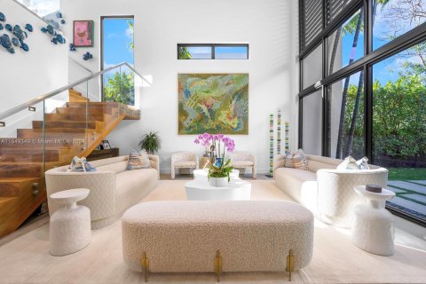 Casa en venta en Miami, Florida, 6 dormitorios, 470.83 m2 № 1348076 - foto 6