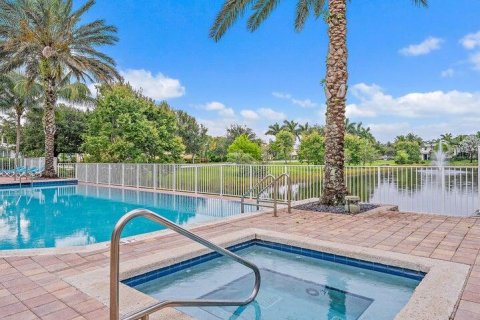 Touwnhouse à vendre à Palm Beach Gardens, Floride: 3 chambres, 198.63 m2 № 1207892 - photo 6