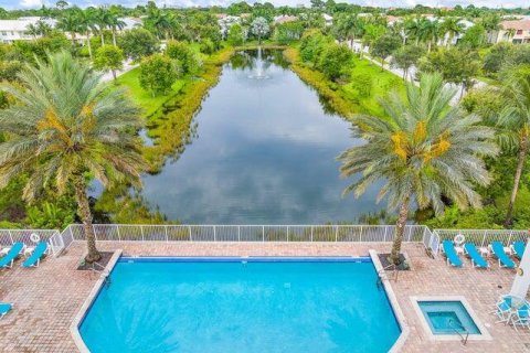 Townhouse in Palm Beach Gardens, Florida 3 bedrooms, 198.63 sq.m. № 1207892 - photo 3