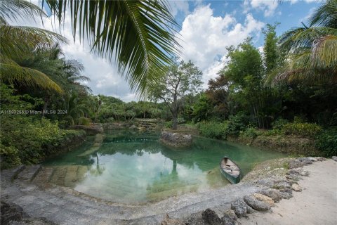 Villa ou maison à vendre à Homestead, Floride: 6 chambres, 442.96 m2 № 1206662 - photo 29