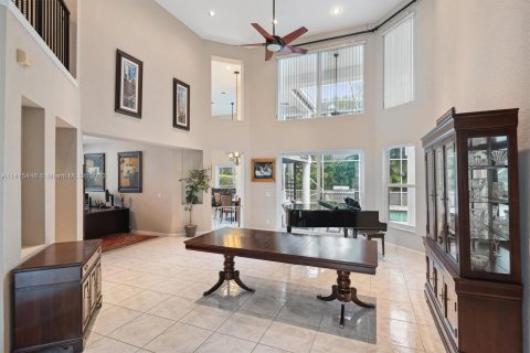 Villa ou maison à vendre à Pembroke Pines, Floride: 4 chambres, 356.56 m2 № 802372 - photo 10