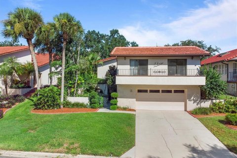 Villa ou maison à vendre à Lake Wales, Floride: 4 chambres, 329.52 m2 № 1341843 - photo 1