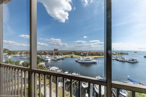 Copropriété à louer à Punta Gorda, Floride: 3 chambres, 156.45 m2 № 242177 - photo 3