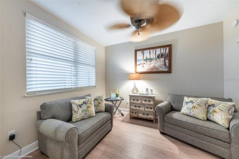 Condo in Punta Gorda, Florida, 3 bedrooms  № 242177 - photo 5