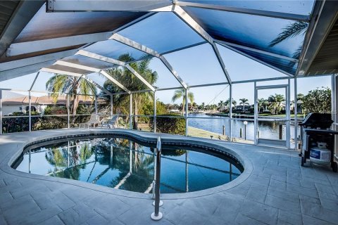 Villa ou maison à louer à Punta Gorda, Floride: 3 chambres, 210.42 m2 № 242175 - photo 3