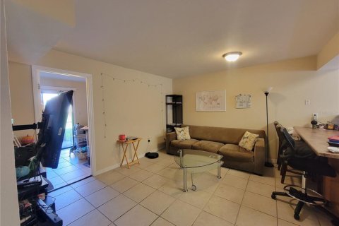 Condo in Gainesville, Florida, 2 bedrooms  № 794859 - photo 2