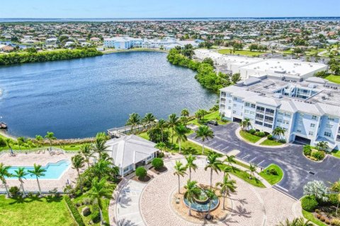 Copropriété à vendre à Punta Gorda, Floride: 2 chambres, 125.51 m2 № 1341802 - photo 23