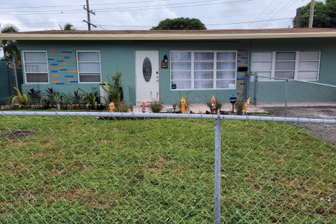 House in Pompano Beach, Florida 3 bedrooms, 120.77 sq.m. № 1168786 - photo 16