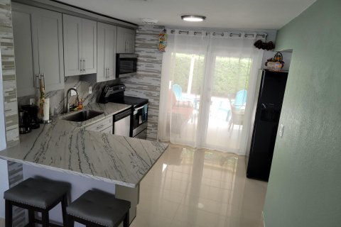 Villa ou maison à vendre à Pompano Beach, Floride: 3 chambres, 120.77 m2 № 1168786 - photo 14