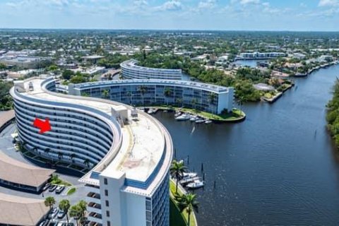 Condominio en venta en Deerfield Beach, Florida, 2 dormitorios, 117.8 m2 № 1168829 - foto 18