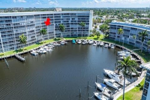 Condominio en venta en Deerfield Beach, Florida, 2 dormitorios, 117.8 m2 № 1168829 - foto 14