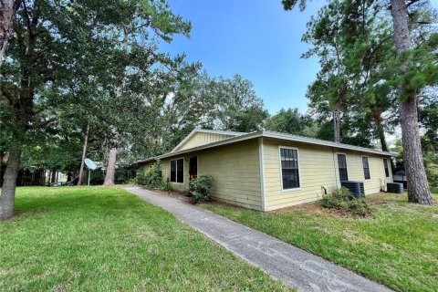 Immobilier commercial à vendre à Gainesville, Floride: 8 chambres, 311.04 m2 № 631981 - photo 3