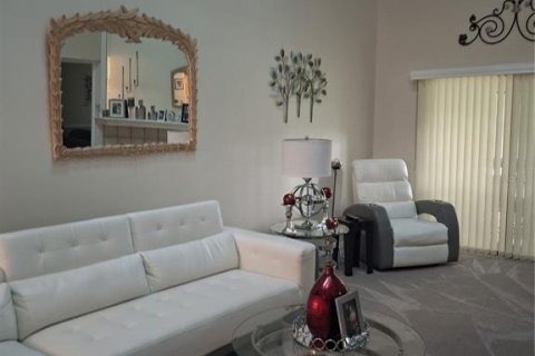 Condo in Orlando, Florida, 2 bedrooms  № 1324814 - photo 3