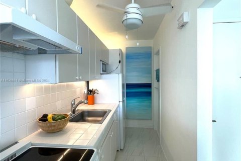 Condominio en venta en Miami Beach, Florida, 51.1 m2 № 1306424 - foto 8