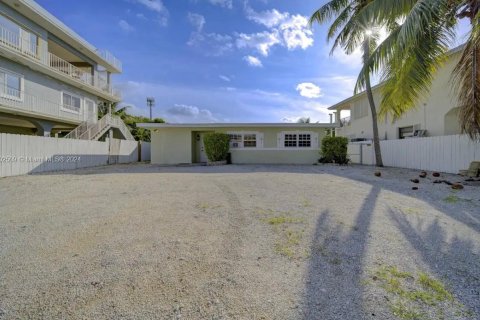 House in Key Largo, Florida 3 bedrooms, 180.6 sq.m. № 1221853 - photo 6