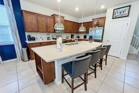 Casa en venta en Davenport, Florida, 8 dormitorios, 373.93 m2 № 1371921 - foto 6